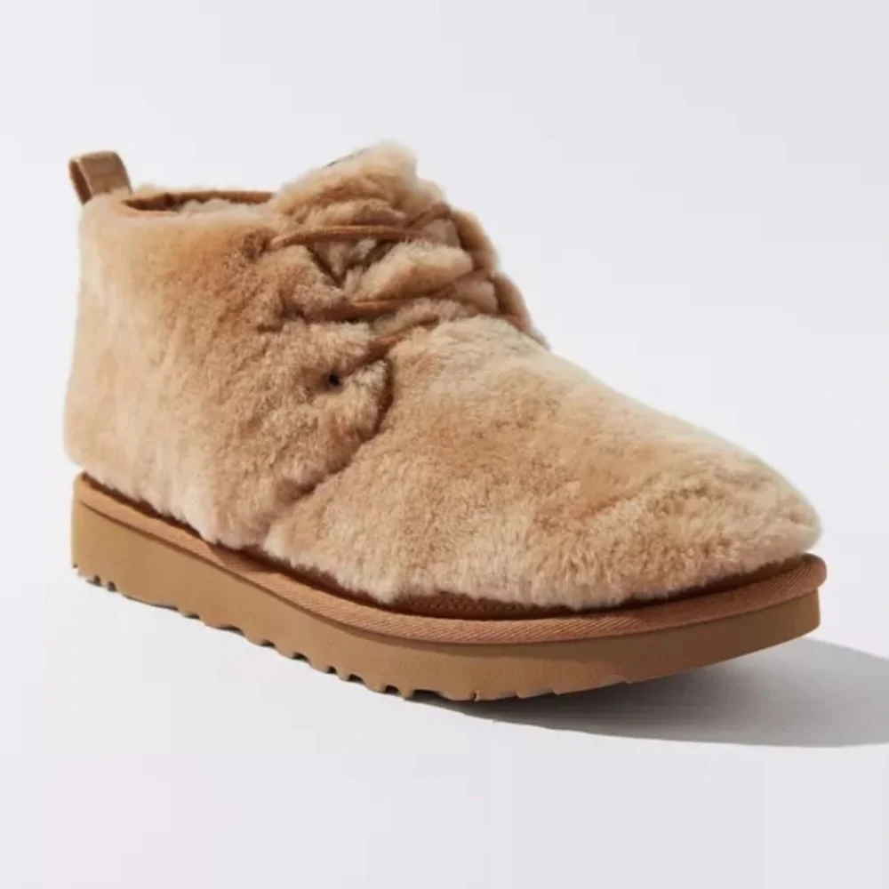 UGG Neumel Cozy Shearling Sheepskin Upper Boots Lace Up Camel Tan Size 11 Men’s